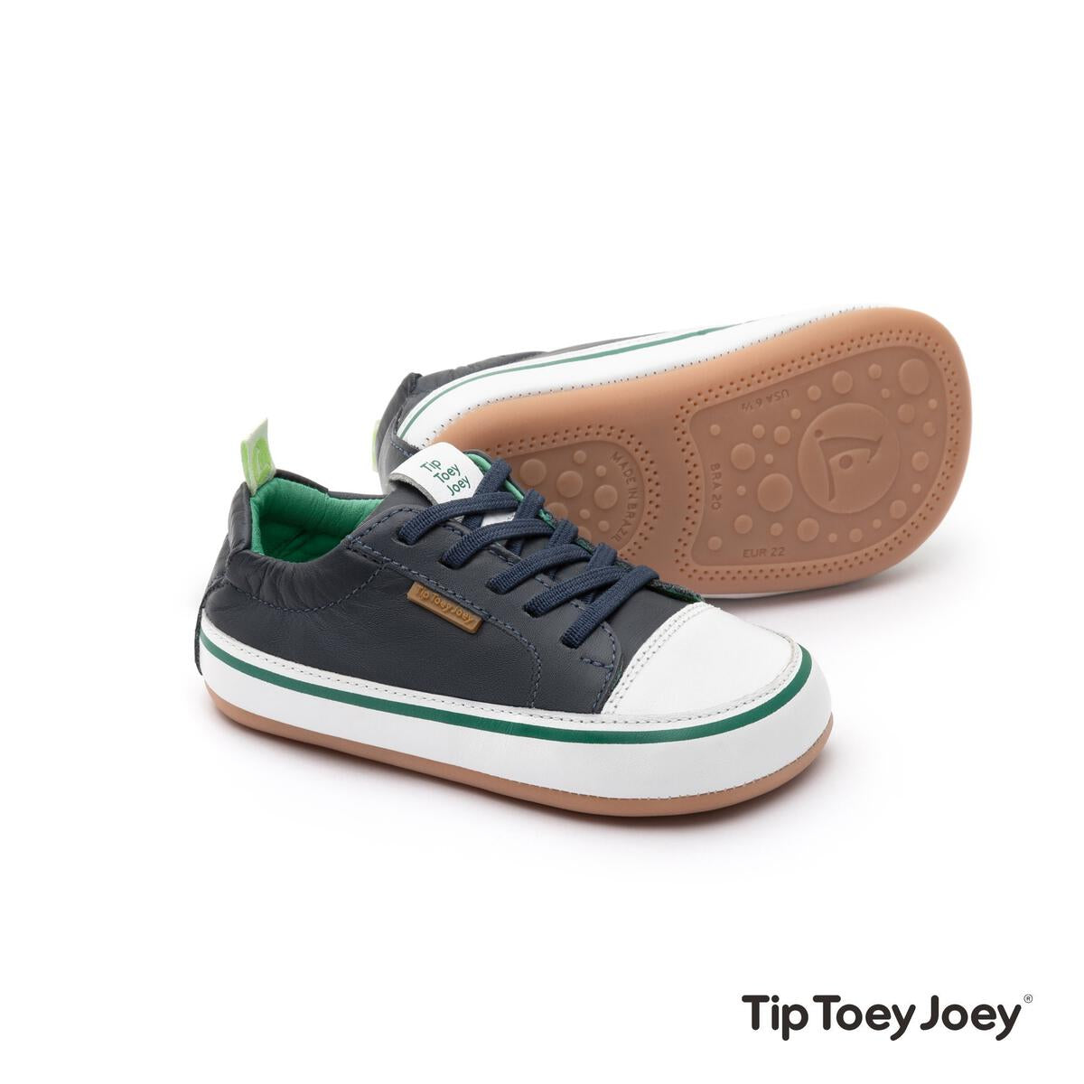 Funky es el modelo de zapatilla más antigüo y el más querido de la marca Tip Toey Joey, que nos sorprende año tras año en cada temporada con nuevos y divertidos colores.